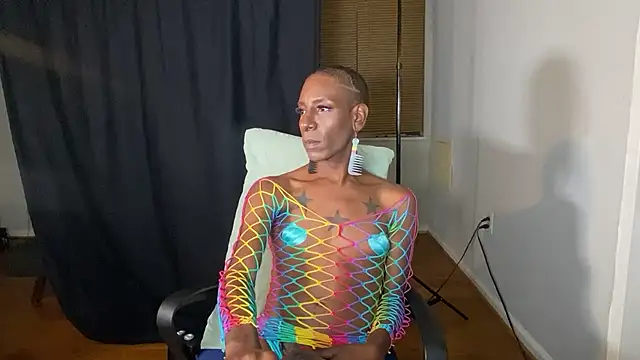 MsMerlinMystique online show from October 10, 9:32 am