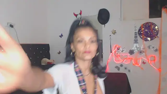 brigitht online show from October 31, 5:37 am