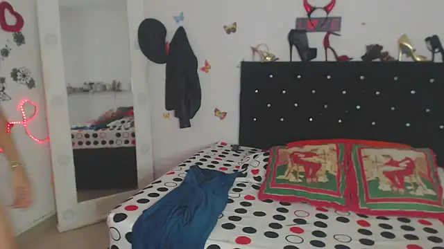 brigitht online show from December 21, 9:59 pm