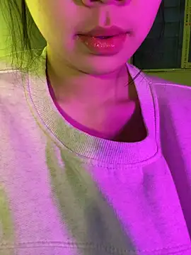 minmin2kk5 online show from December 23, 1:38 am