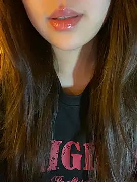 minmin2kk5 online show from April 18, 3:47 pm