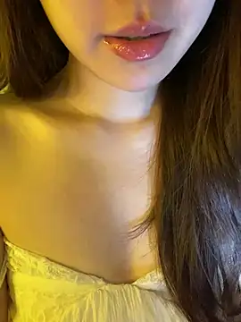 minmin2kk5 online show from May 17, 6:35 am