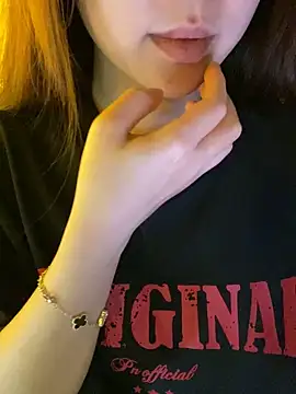 minmin2kk5 online show from March 20, 4:19 pm