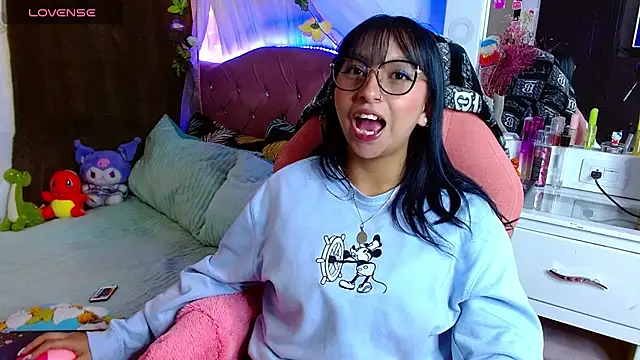 Littlerouse  online show from February 17, 10:49 pm