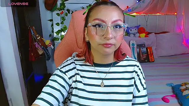 Littlerouse  online show from March 27, 8:37 am