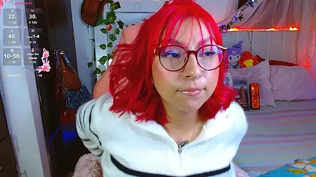 Littlerouse  online show from March 31, 10:39 am