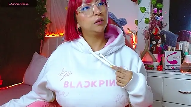 Littlerouse  online show from November 12, 11:41 pm