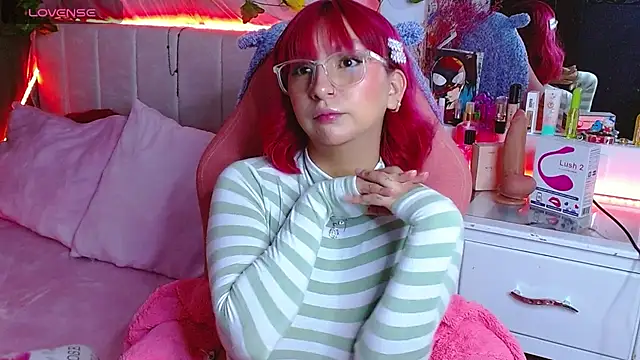 Littlerouse  online show from October 3, 5:09 am