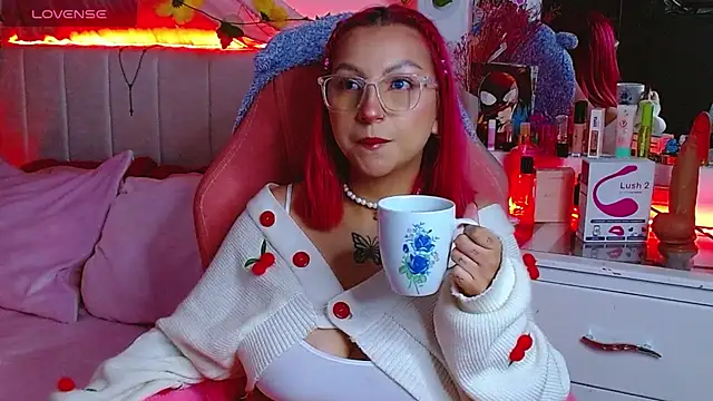 Littlerouse  online show from October 8, 11:49 pm