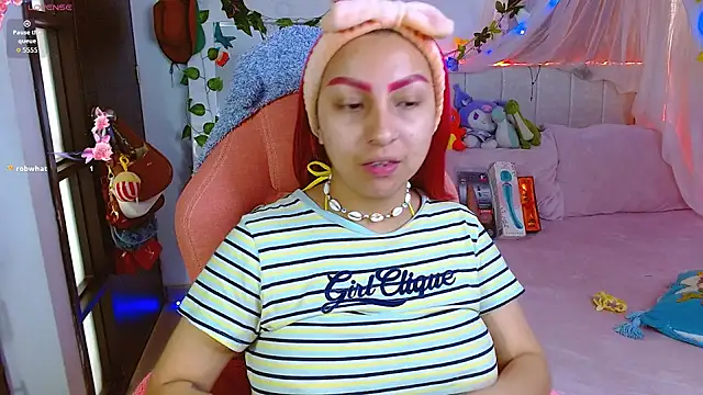 Littlerouse  online show from June 11, 8:28 pm