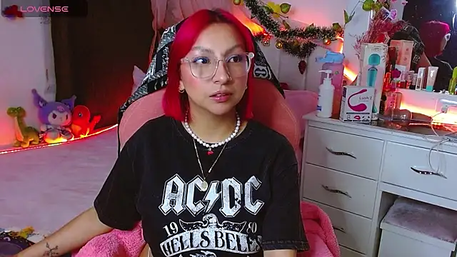 Littlerouse  online show from January 10, 5:14 am