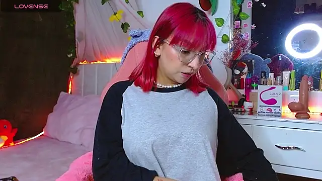 Littlerouse  online show from October 21, 2:44 am