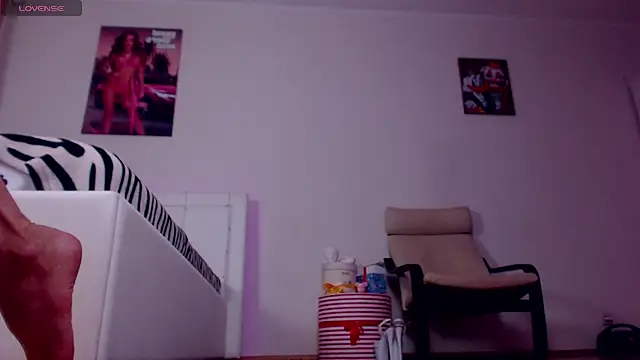 Sonja Stripper Ray online show from November 26, 9:20 am