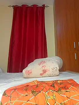 Snapshot of Freya_004 chatting on November 27, 7:31 am Freya 004 online show from November 27, 7:31 am