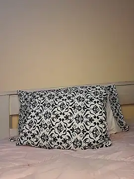 Snapshot of Freya_004 chatting on September 24, 7:48 am Freya 004 online show from September 24, 7:48 am