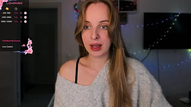 Snapshot of violet_blue_eyes chatting on December 4, 10:58 am violet blue eyes online show from December 4, 10:58 am