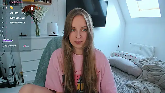 violet blue eyes online show from April 6, 1:34 pm