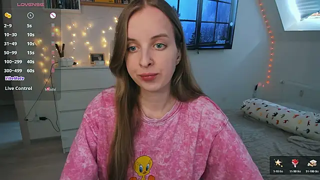 violet blue eyes online show from March 12, 12:53 pm