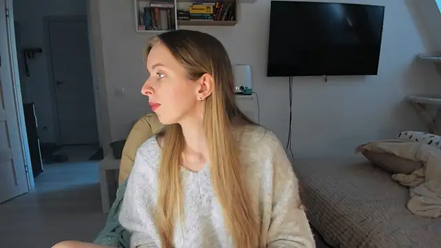 violet blue eyes online show from October 8, 7:21 am