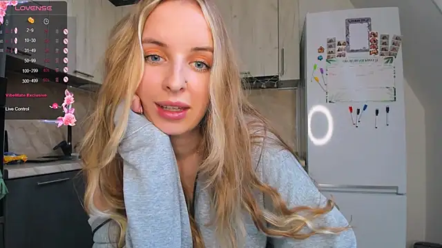 violet blue eyes online show from February 5, 1:22 pm