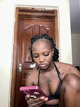 Queen Arnah254 online show from May 12, 1:17 pm