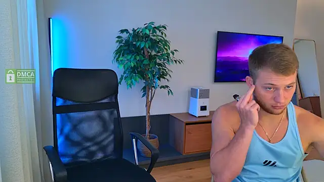 Jony and Jessica online show from June 14, 4:46 am