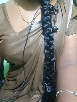 Snapshot of Janavi-janu chatting on December 1, 6:53 pm Janavi-janu online show from December 1, 6:53 pm