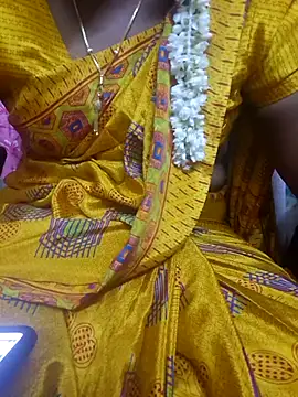 Snapshot of Janavi-janu chatting on October 27, 5:03 pm Janavi-janu online show from October 27, 5:03 pm