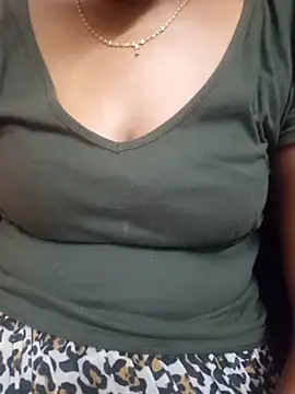 Snapshot of Janavi-janu chatting on November 13, 9:57 am Janavi-janu online show from November 13, 9:57 am