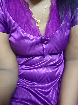 Snapshot of Janavi-janu chatting on November 9, 7:18 pm Janavi-janu online show from November 9, 7:18 pm