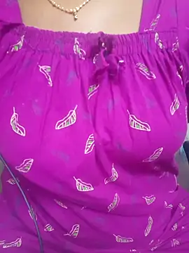 Snapshot of Janavi-janu chatting on November 15, 5:50 pm Janavi-janu online show from November 15, 5:50 pm