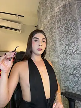 saracaball  online show from April 4, 9:21 pm