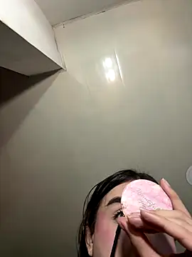 saracaball  online show from November 1, 9:52 pm