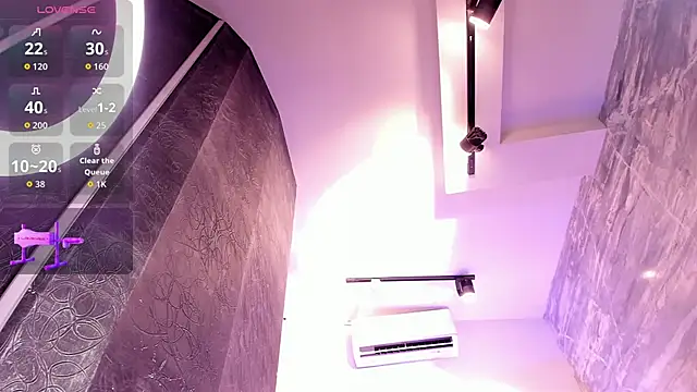 saracaball  online show from December 15, 9:04 am