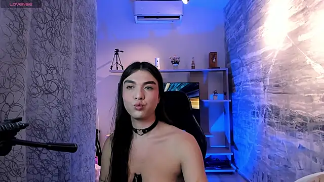 saracaball  online show from February 22, 4:59 am