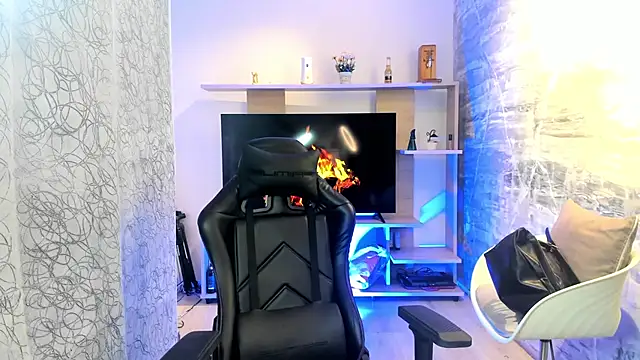 saracaball  online show from February 25, 5:07 am