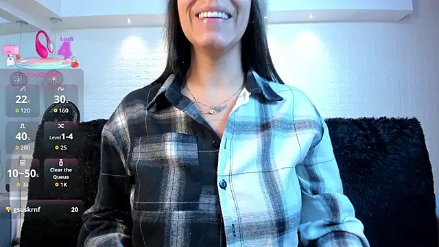violet scott online show from October 6, 10:49 am