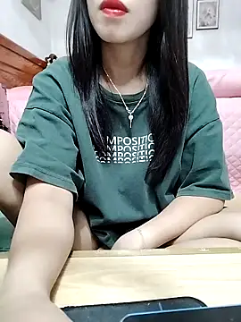 cream1299 online show from September 10, 1:32 pm