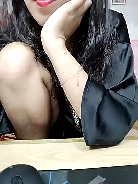 cream1299 online show from November 12, 1:15 pm