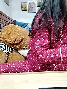 cream1299 online show from February 2, 9:30 am