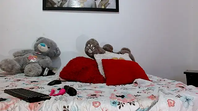 camilavagina24 online show from February 23, 1:44 pm