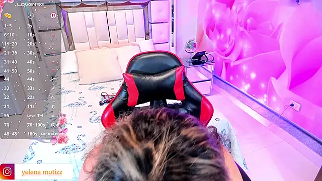 Snapshot of Yelena_mutiz chatting on February 5, 1:07 pm Yelena mutiz online show from February 5, 1:07 pm