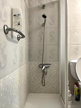 Snapshot of rafkie@xh chatting on September 18, 7:17 pm rafkiexh online show from September 18, 7:17 pm