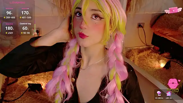 miia  baker online show from December 4, 12:26 pm