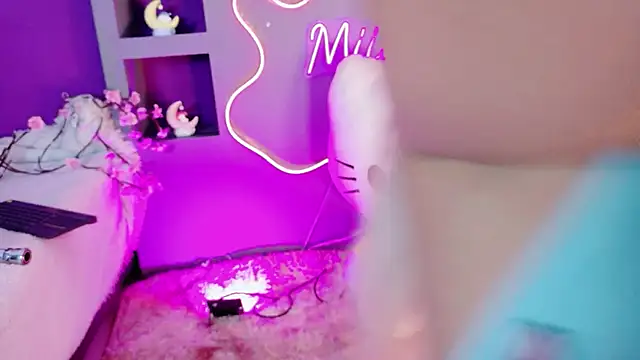 miia  baker online show from March 18, 12:19 pm