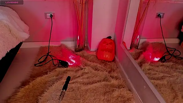 miia  baker online show from October 23, 12:15 pm