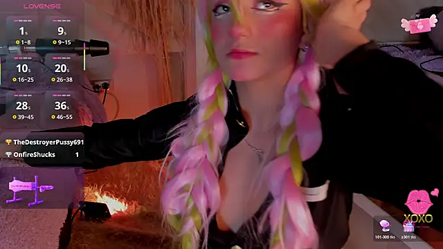 miia  baker online show from November 9, 11:47 am