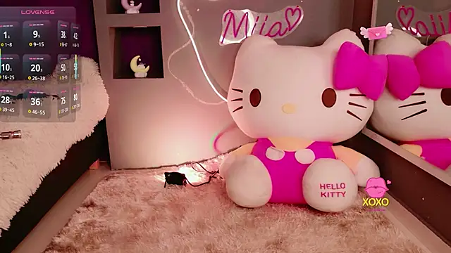 miia  baker online show from May 11, 12:06 pm