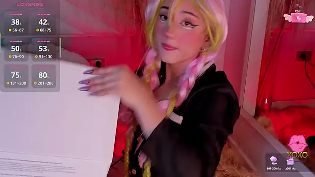 miia  baker online show from October 25, 12:17 pm