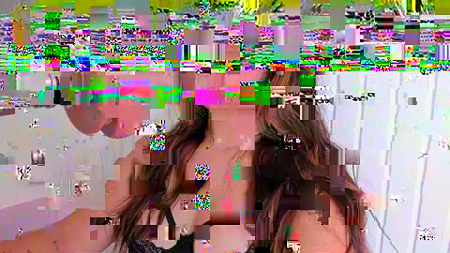 Snapshot of issie_cute chatting on November 29, 8:03 am issie cute online show from November 29, 8:03 am